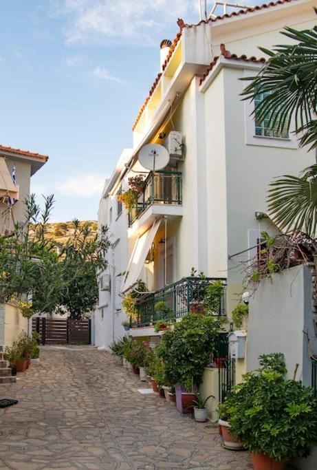 Μάνια Apartment Pythagoreio Exterior photo